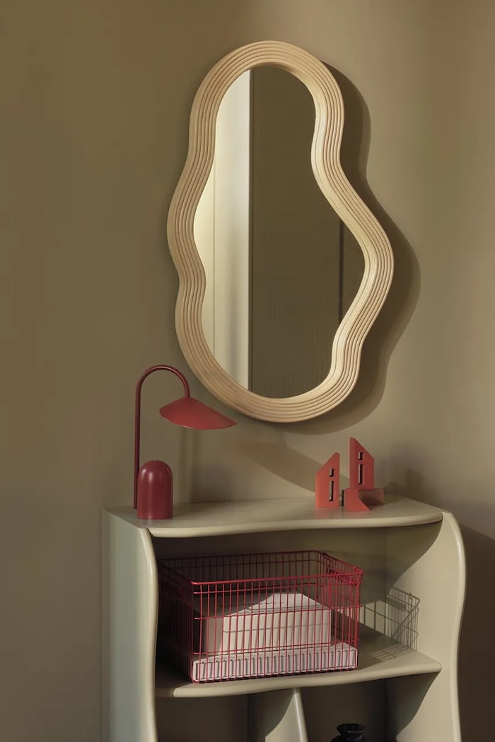 Nástenné zrkadlo ferm LIVING Pond Mirror M 1104270053 béžová AA00