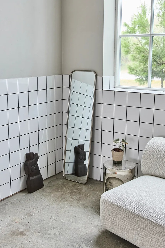 House Doctor Oglindă de perete din oţel inoxidabil 35 x 130 cm 900001300 gri AA00