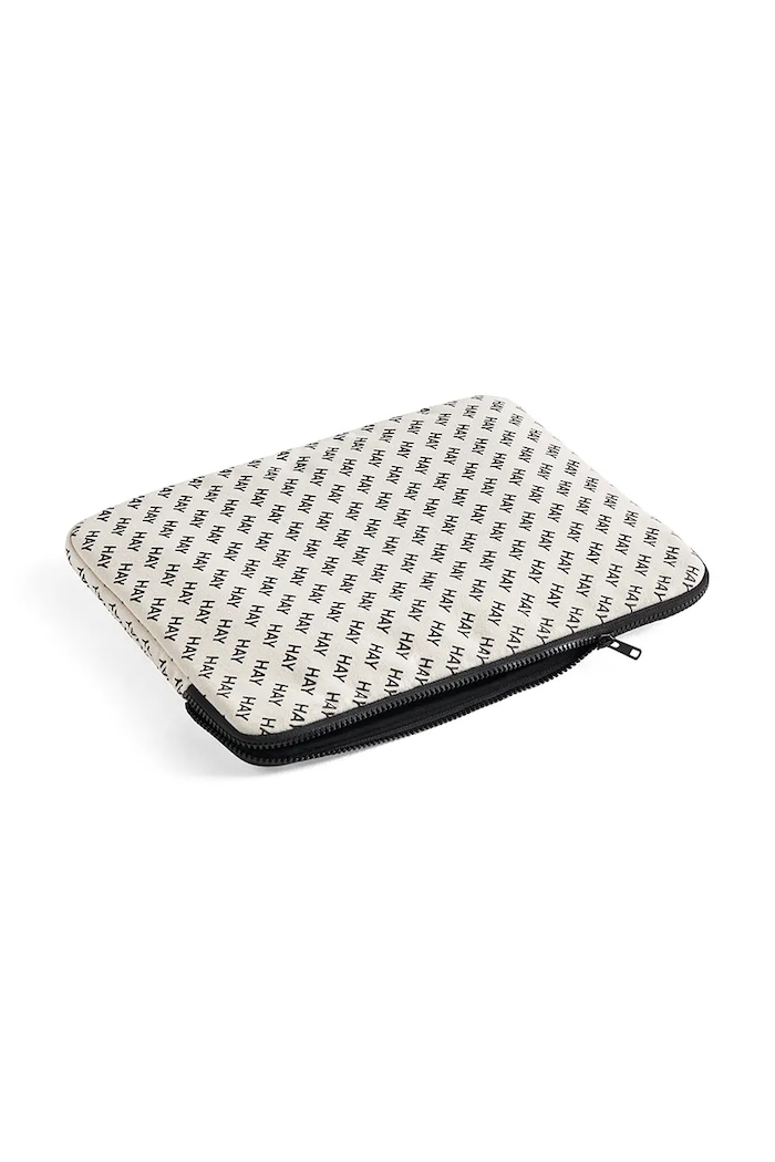 Lifestyle HAY husa laptop Logo 35 x 1,5 x 26 cm AD568.A586 alb