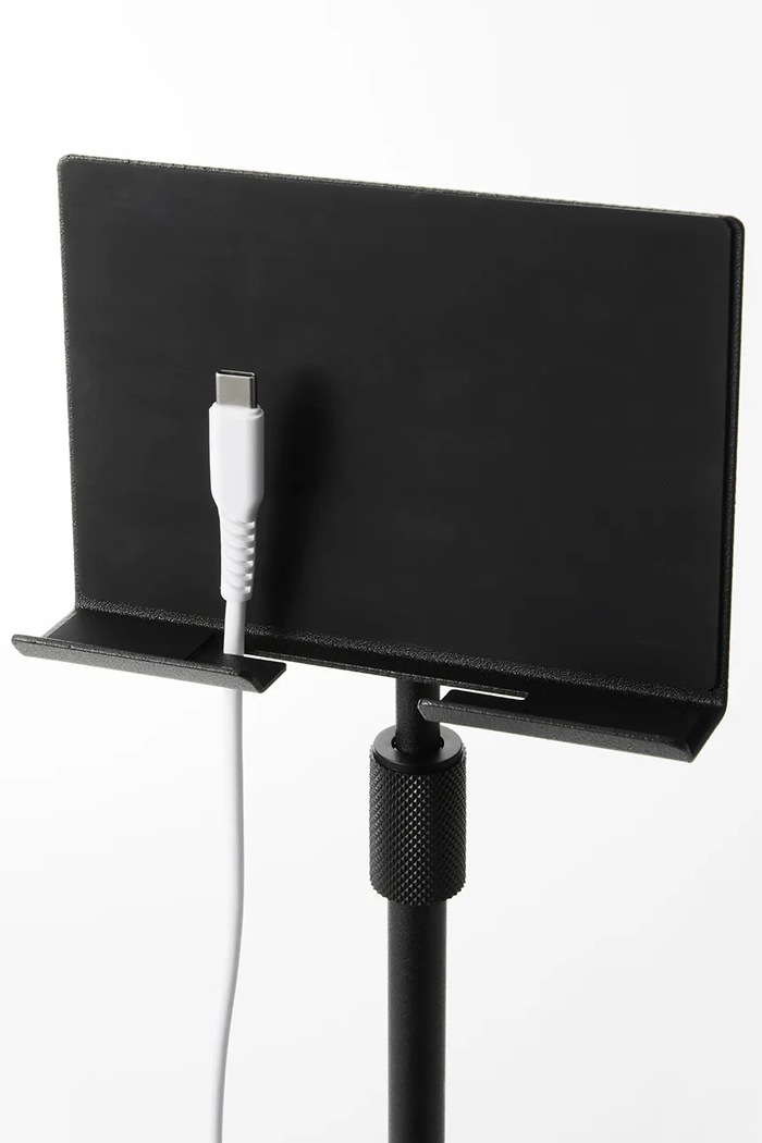 Lifestyle Podesivi stalak za tablet Yamazaki Smart 17 x 17 x 40,8 - 65,8 cm. 1434 crna
