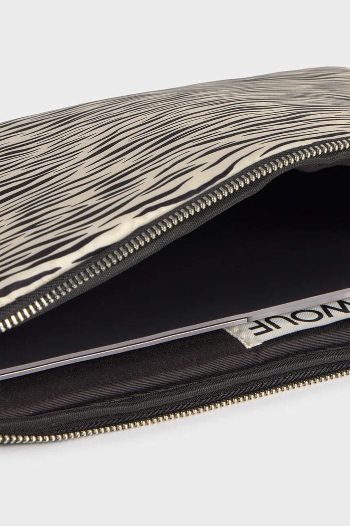 Decor Obal na notebook WOUF Zebra Hit 13"/14" SS260013 viacfarebná