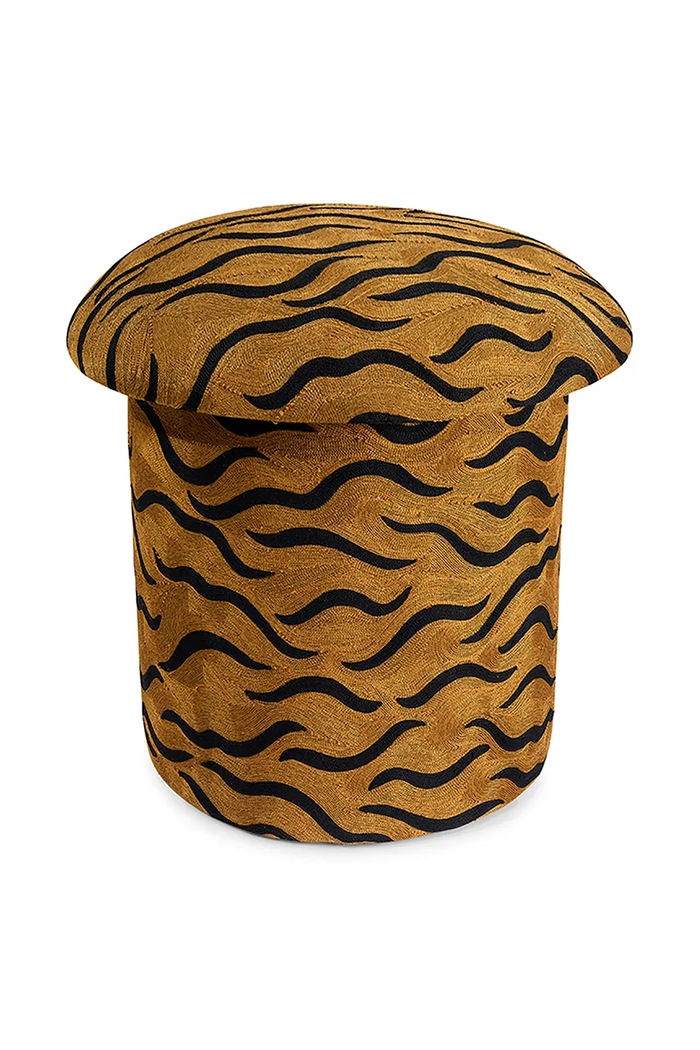 Taburetka Doing Goods Maya Tiger Embroidered hnedá 1.40.15.010.700.5