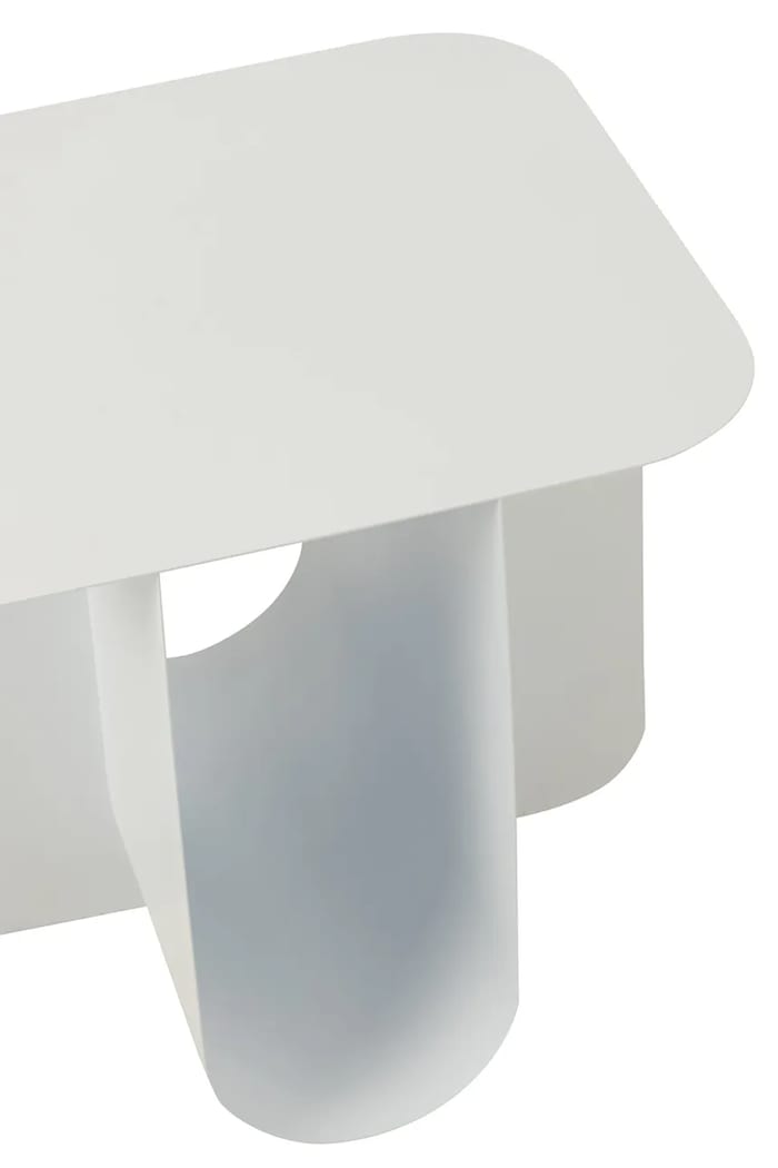 Salon i sypialnia J-Line stolik boczny z metalu 43,5 x 40 x 39 cm 51333 biały