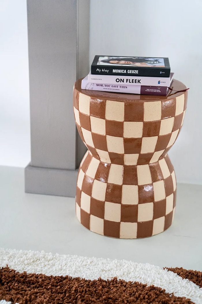By-Boo stolik boczny z ceramiki 33 x 33 x 42,5 cm multicolor 260127