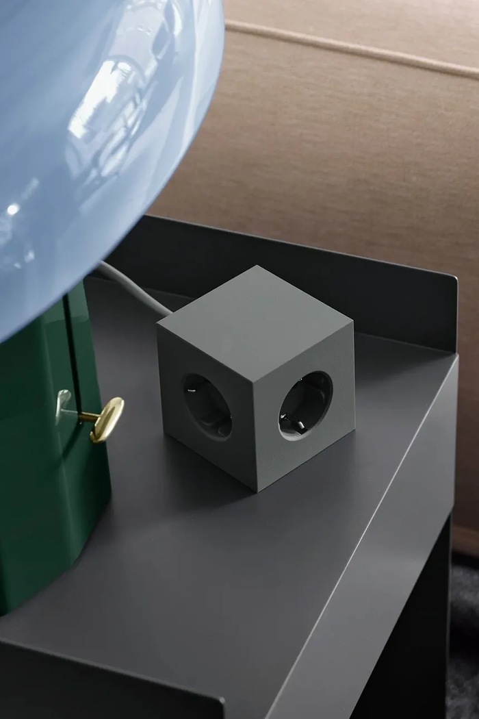 Lifestyle Magnetska kocka za punjenje Avolt Square 1, 3 m Oak Green SQ1.EUFC30.30OG zelena