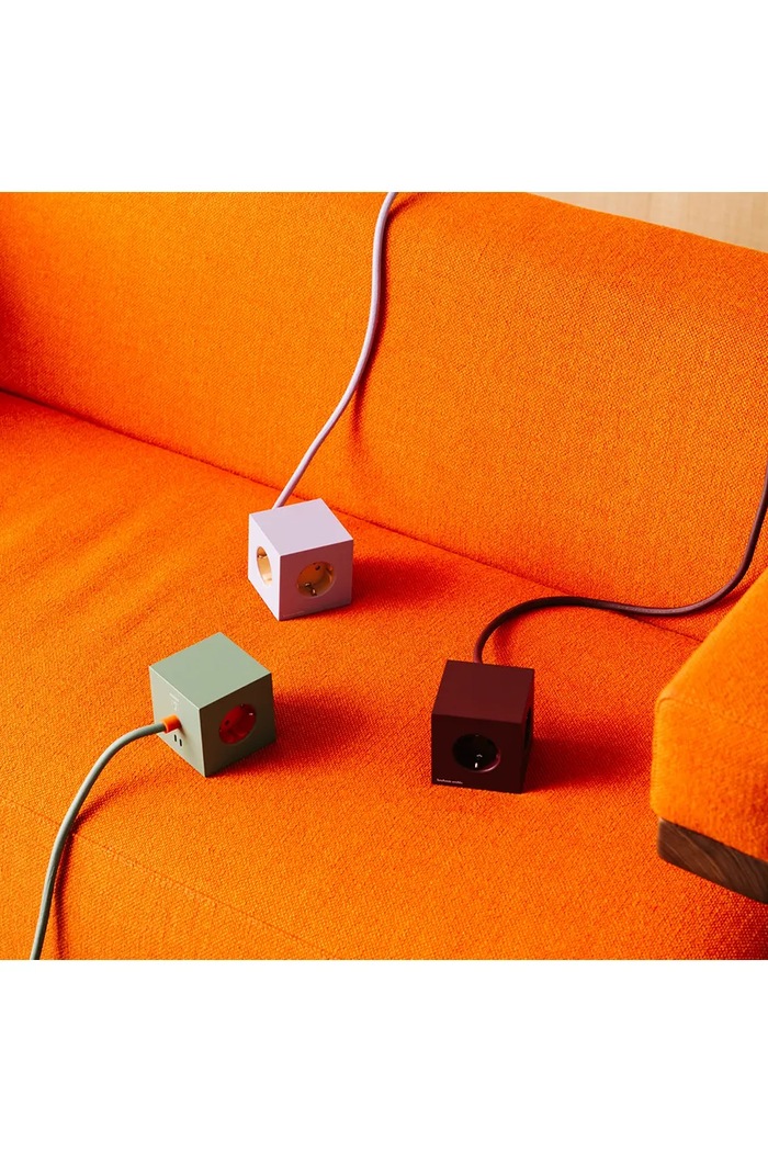 Lifestyle Avolt kostka ładująca magnetyczna Bauhaus-Archiv USB-C (30W) / 1.8m SQ1.EUFC20.18RR bordowy