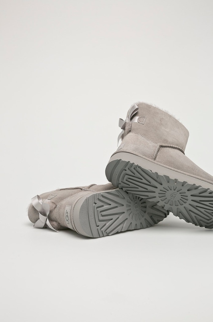 Велурени апрески UGG 1016501 сив