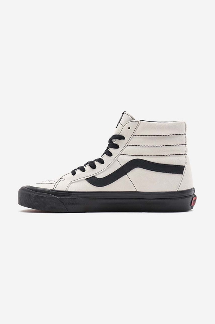 Obuwie Vans trampki skórzane SK8-HI VN0A38GF9XO biały