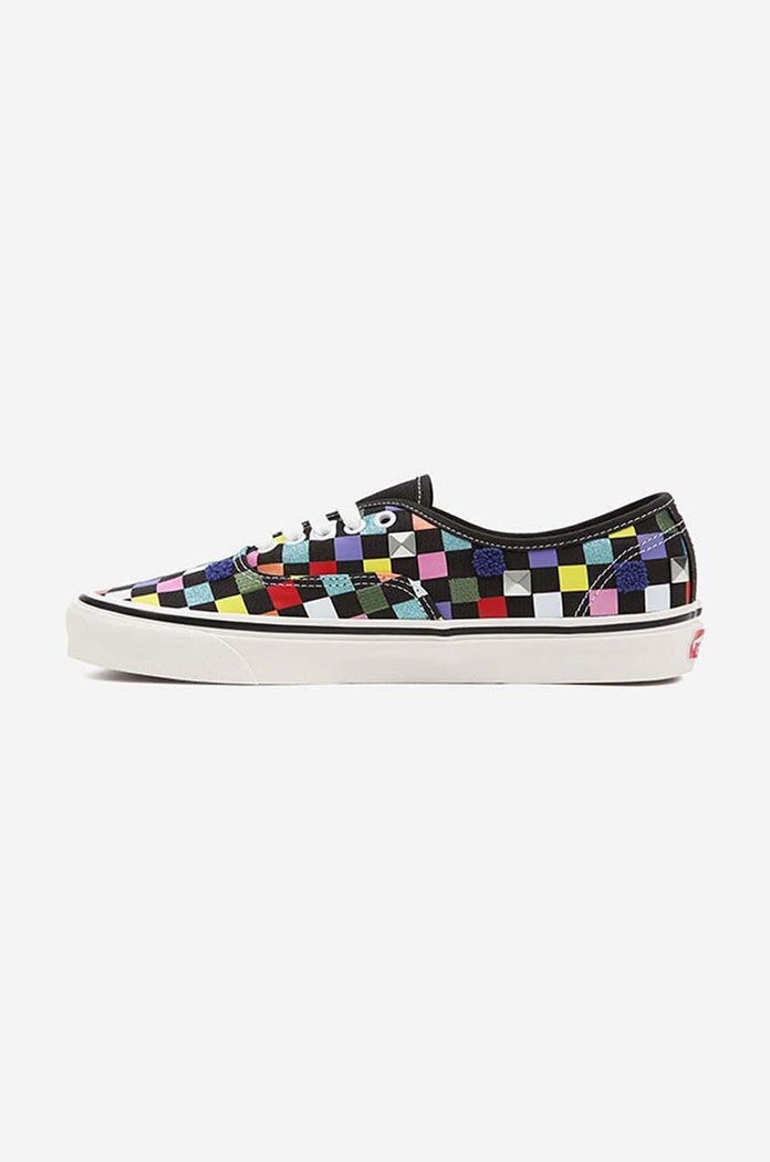 Shoes Vans plimsolls UA Authentic 44 DX VN0A5KX4AWC black