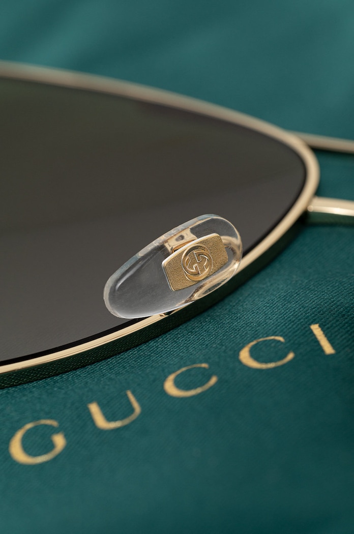 Slnečné okuliare Gucci zlatá GG1088S