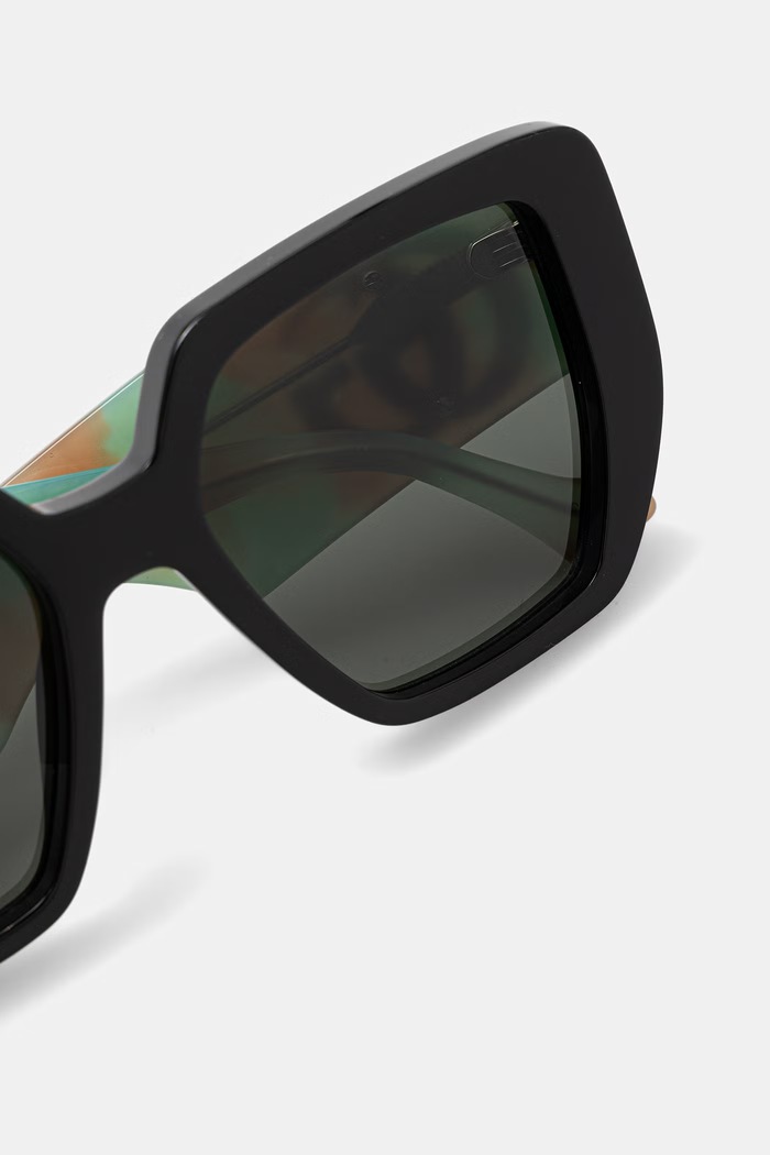 Akcesoria Gucci okulary przeciwsłoneczne kwadratowe damskie GG0956S czarny
