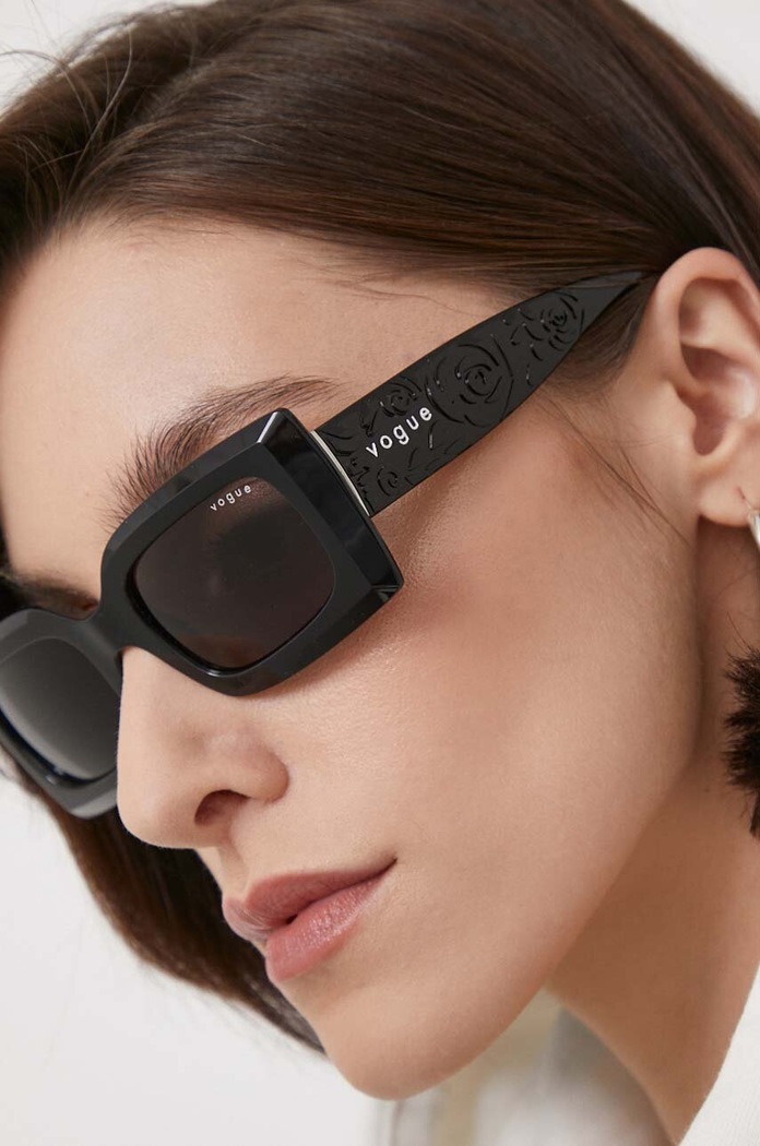 VOGUE occhiali da sole rectangle nero 0VO5526S