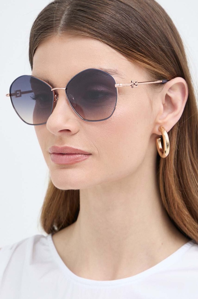 Sluneční brýle Guess gradientní námořnická modř GU7907.5920B
