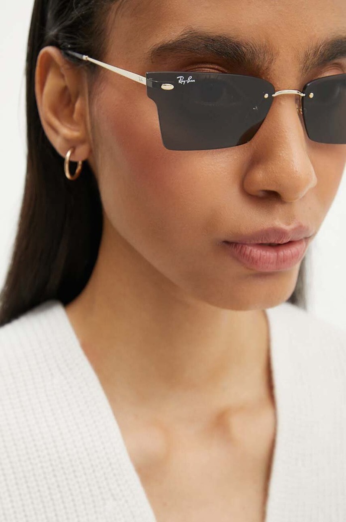 Sunčane naočale Ray-Ban jednobojno zlatna 0RB3730