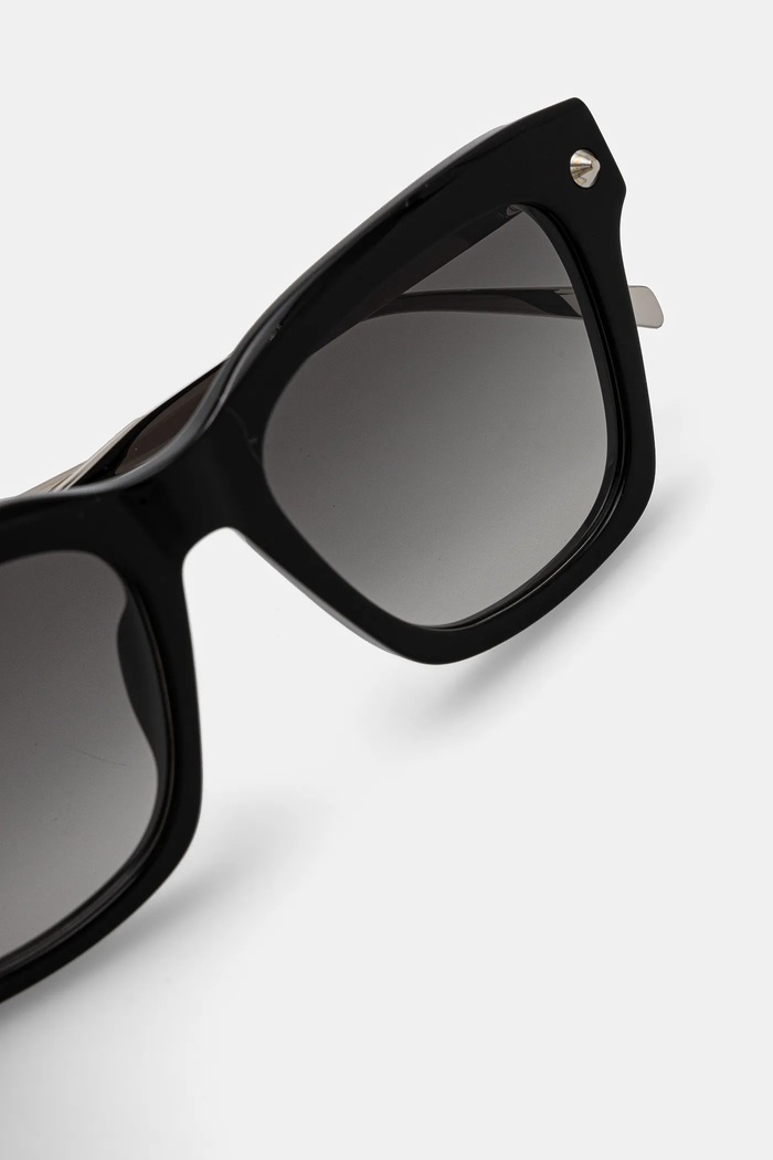 Alexander McQueen occhiali da sole AM0483S nero