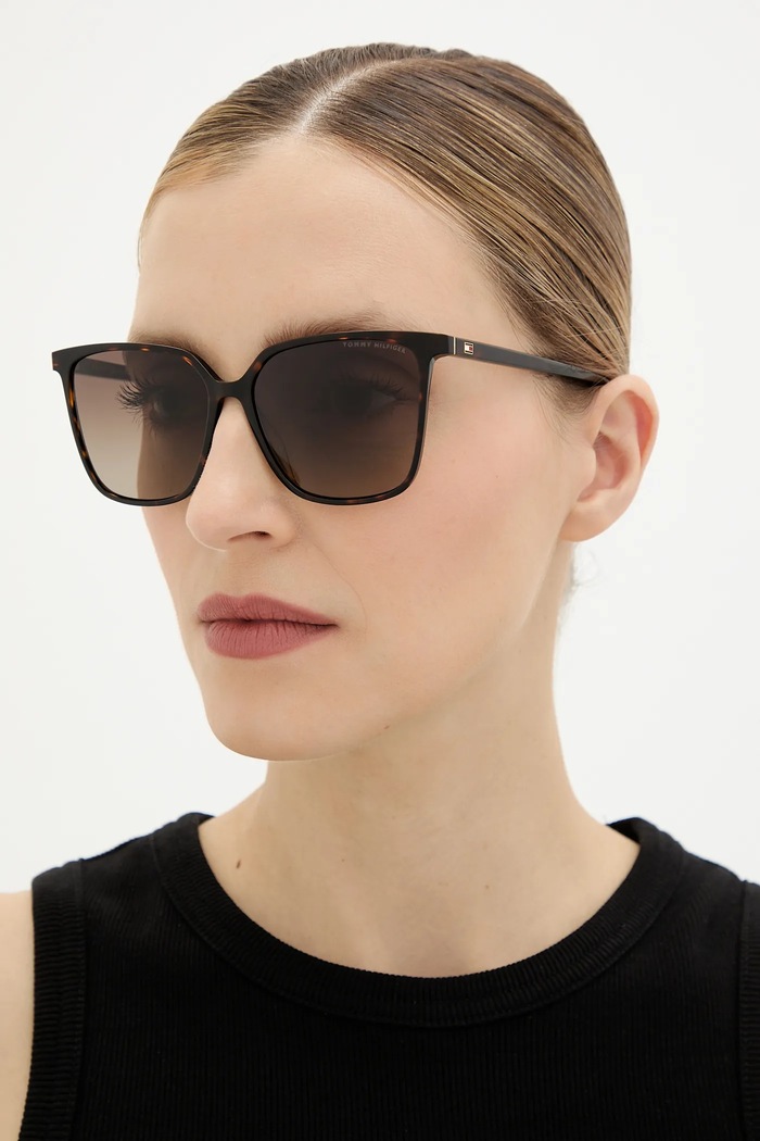 Tommy Hilfiger okulary przeciwsłoneczne damskie prostokątne brązowy TH.2292/S