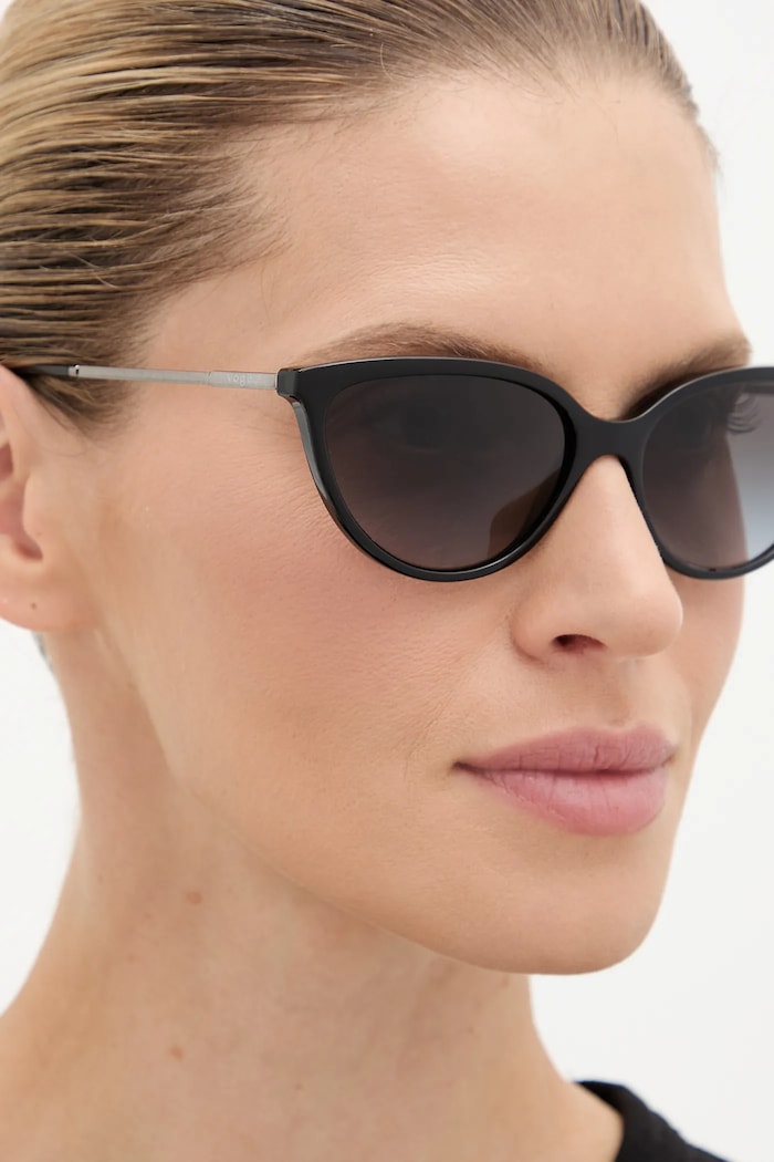 VOGUE napszemüveg 0VO5672S