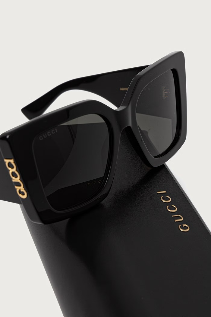 Okulary przeciwsłoneczne damskie Gucci czarny GG2039S
