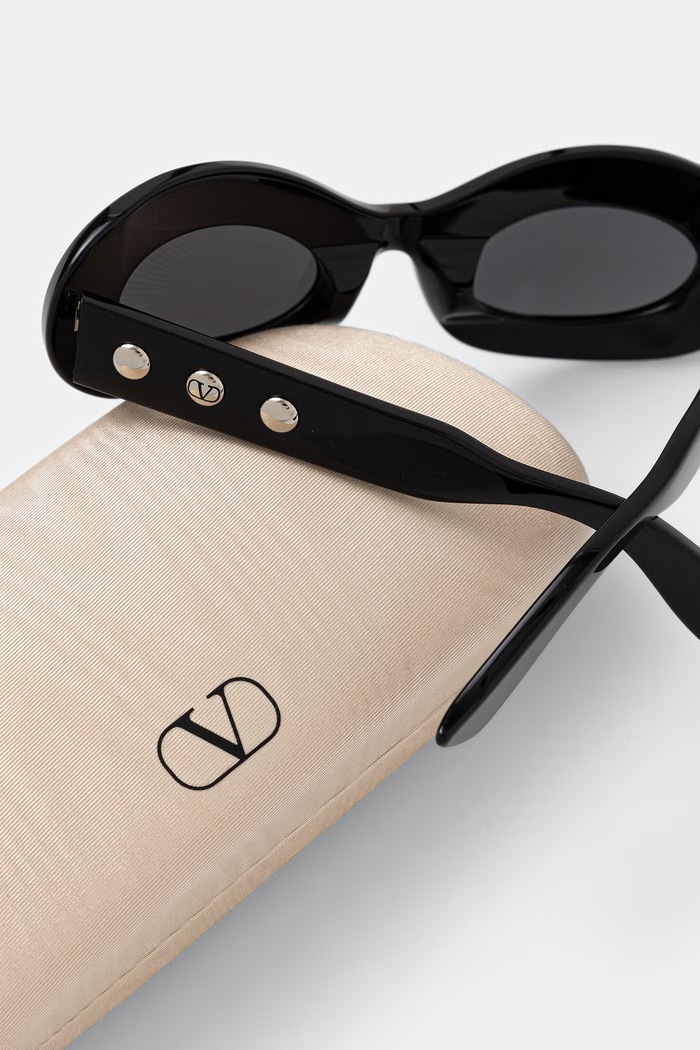 Valentino Eyewear okulary przeciwsłoneczne damskie czarny VG0036S