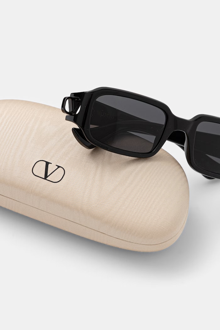 Valentino Eyewear okulary przeciwsłoneczne damskie czarny VG0016S