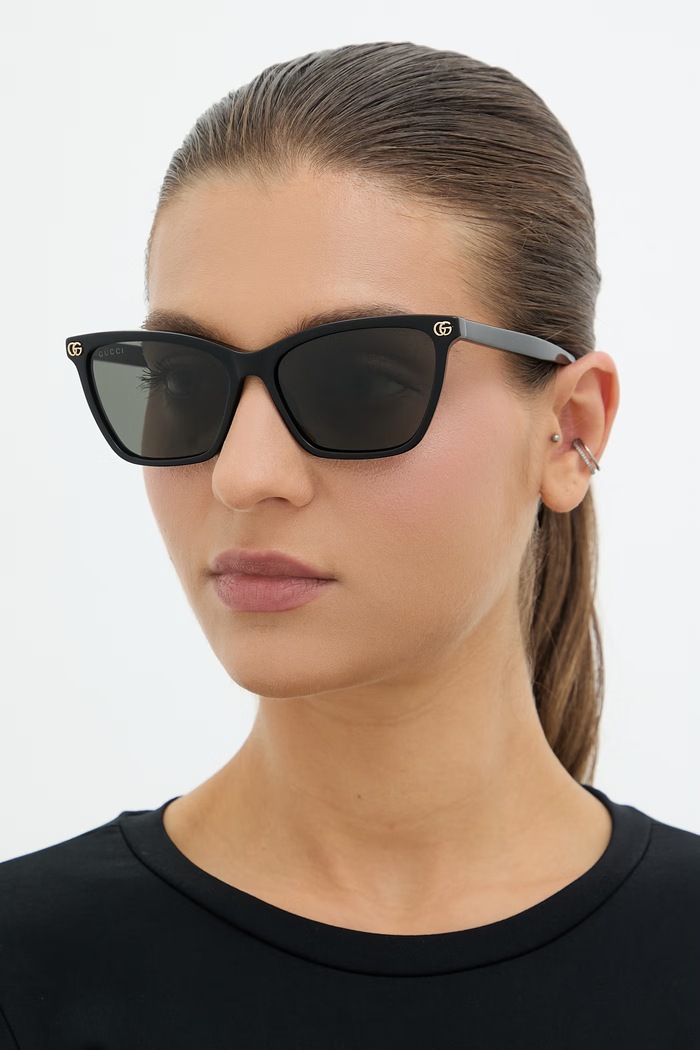 Gucci cat eyes napszemüveg női fekete GG2111S