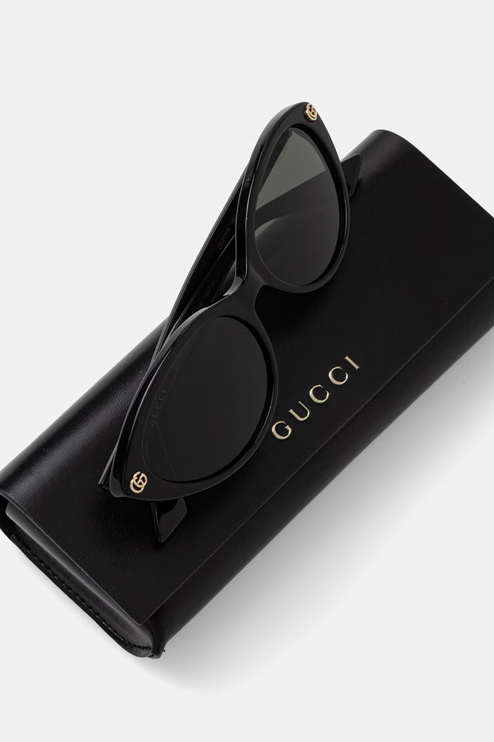 Akcesoria Gucci okulary przeciwsłoneczne kocie oczy damskie GG2110S czarny