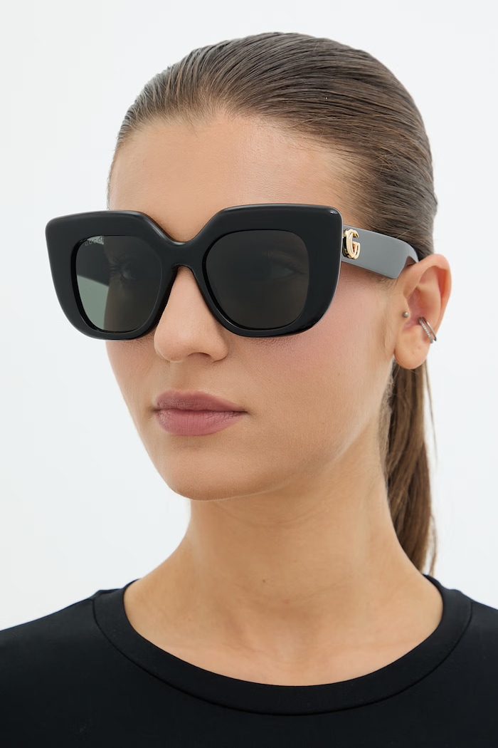 Gucci napszemüveg női fekete GG2030S
