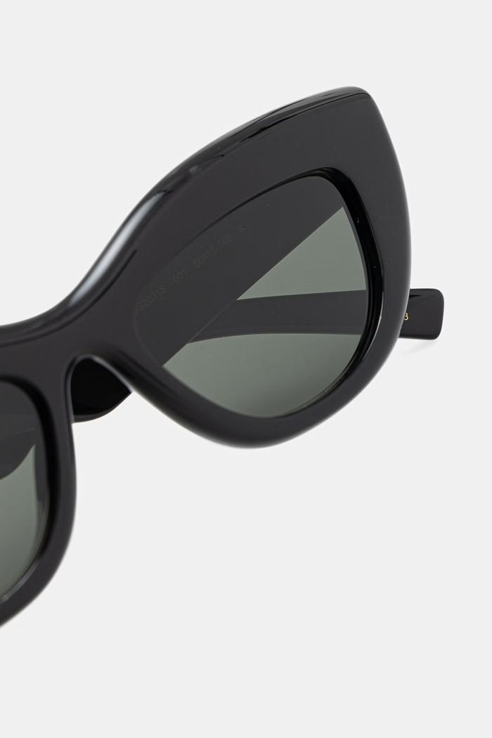 Akcesoria Gucci okulary przeciwsłoneczne kocie oczy damskie GG2031S czarny