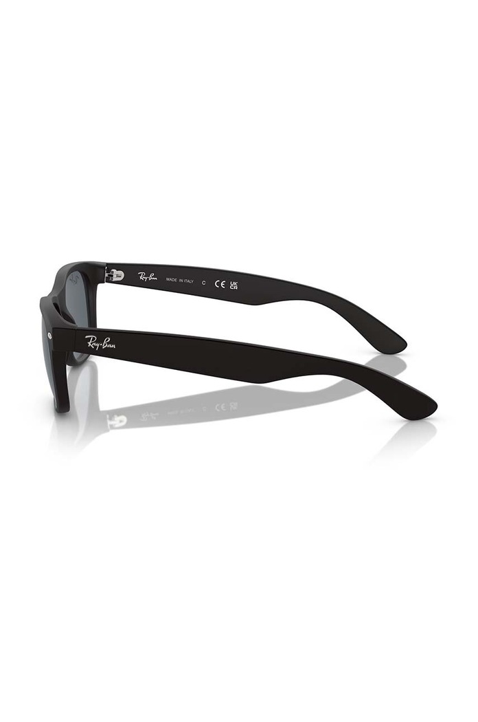 Chlapec Detské slnečné okuliare Ray-Ban 0RB2132.622 čierna