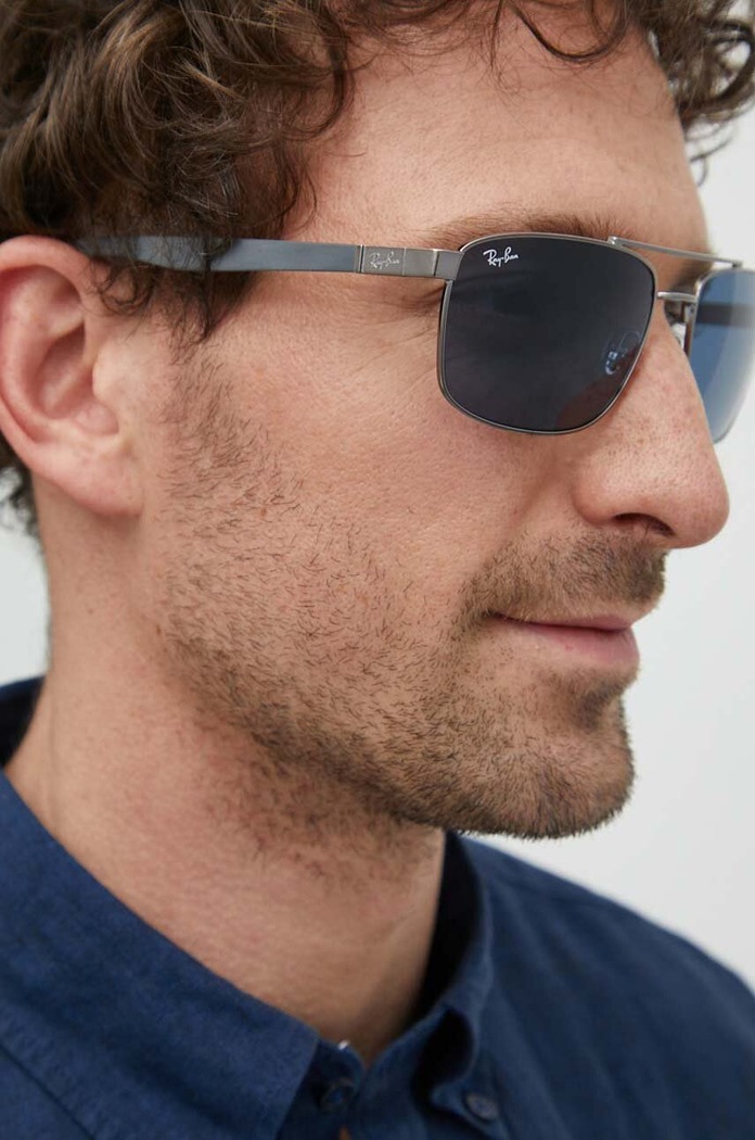 Slnečné okuliare Ray-Ban 0RB3737 strieborná AA00