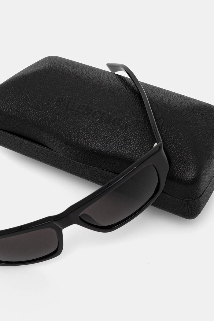 Солнцезащитные очки Balenciaga BB0366S чёрный