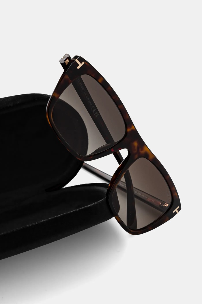 Сонцезахисні окуляри Tom Ford Aslan чорний FT1175.5652B