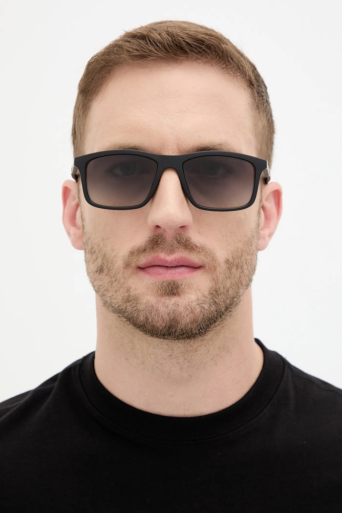 Слънчеви очила Emporio Armani 0EA4257U