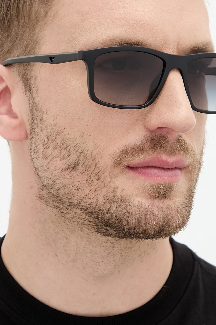 Слънчеви очила Emporio Armani 0EA4257U
