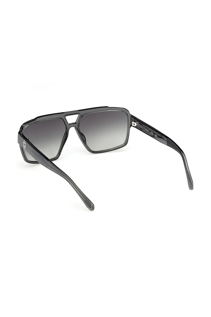 Guess слънчеви очила мъжки GU00223.6120B сив
