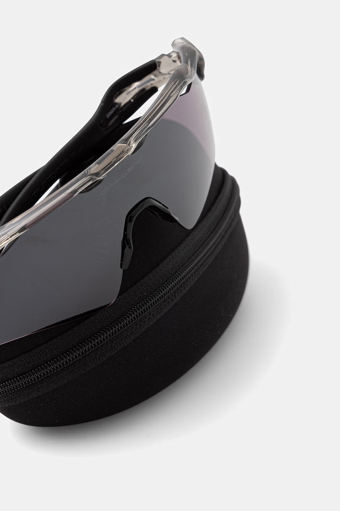 Kiegészítők Oakley férfi napszemüveg OO9208.8238 szürke