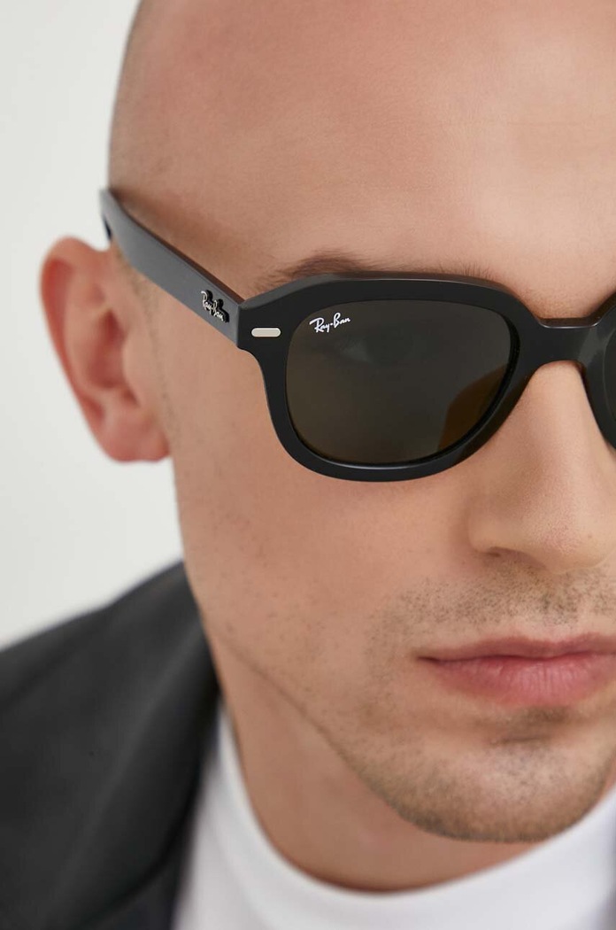 Ray-Ban napszemüveg ERIK 0RB4398