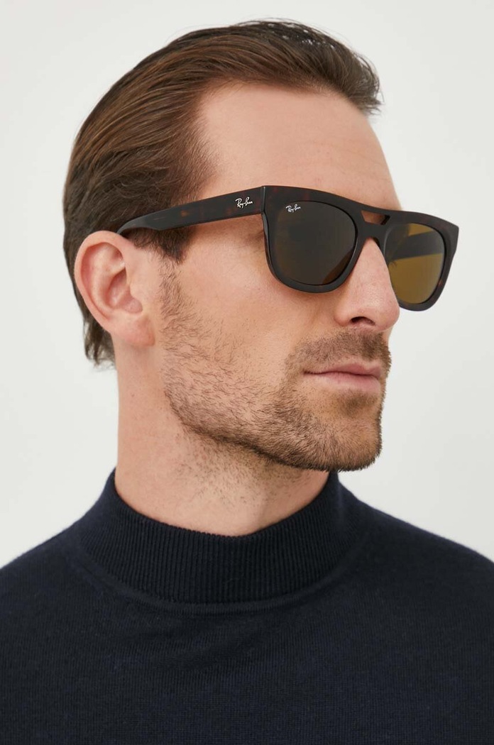 Ray-Ban okulary przeciwsłoneczne PHIL 0RB4426 brązowy AA00