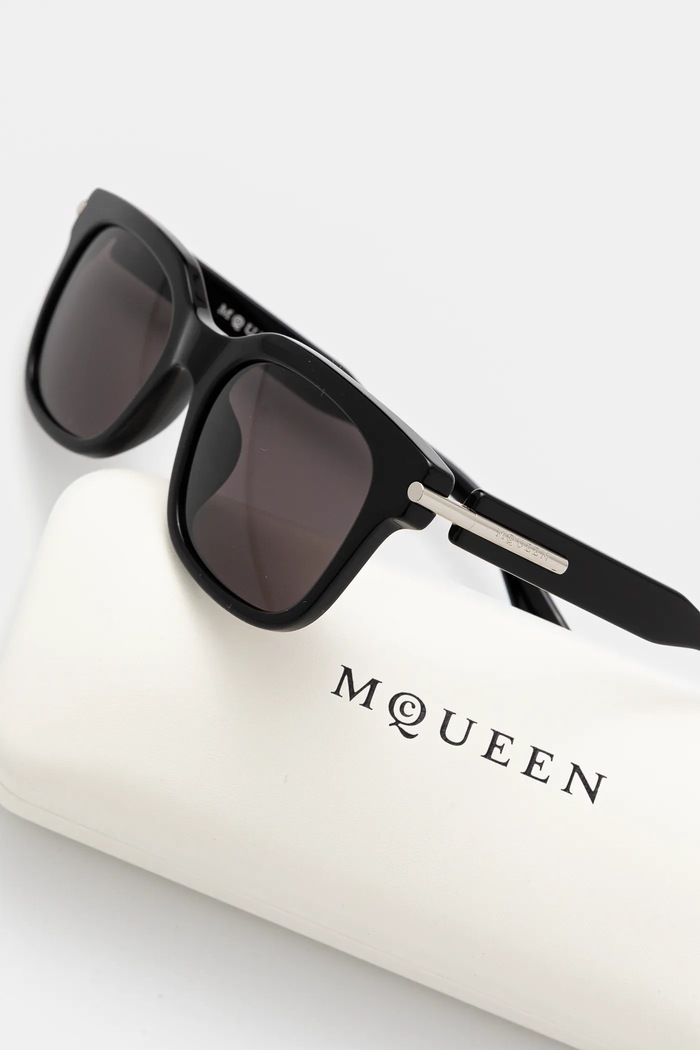Dodaci Naočale Alexander McQueen AM0496SA crna