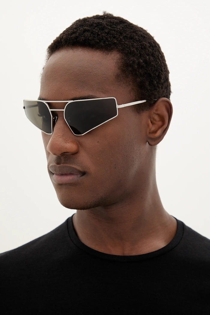 Солнцезащитные очки Rick Owens DRKSHDW RG0000015.GSLVB чёрный AA00