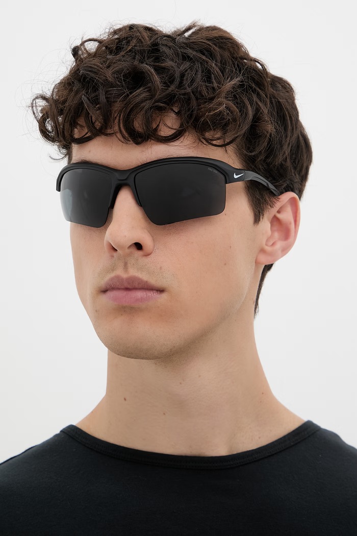 Nike okulary przeciwsłoneczne SKYLON IB3520X czarny AA00