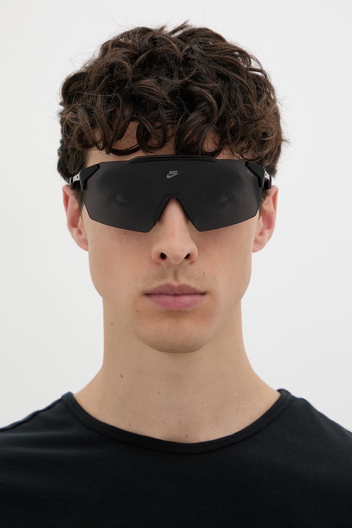 Nike okulary przeciwsłoneczne LIMITLESS IB3521X czarny