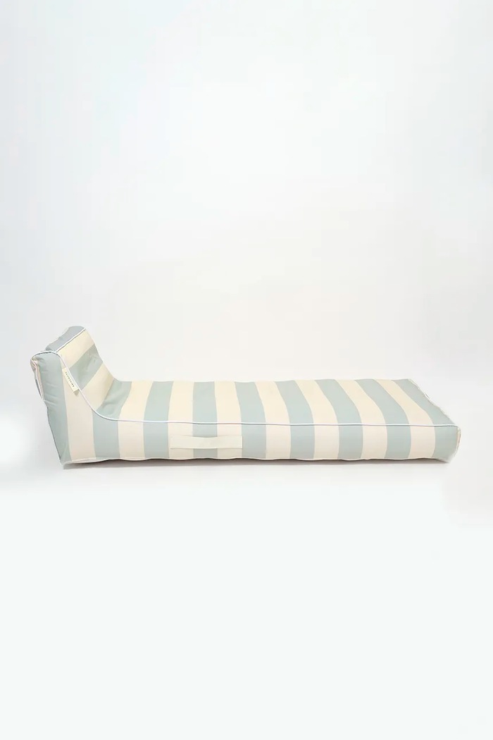 Fiú SunnyLife felfújható matrac úszáshoz Lazy Days Blue Stripe S51LDLBL kék