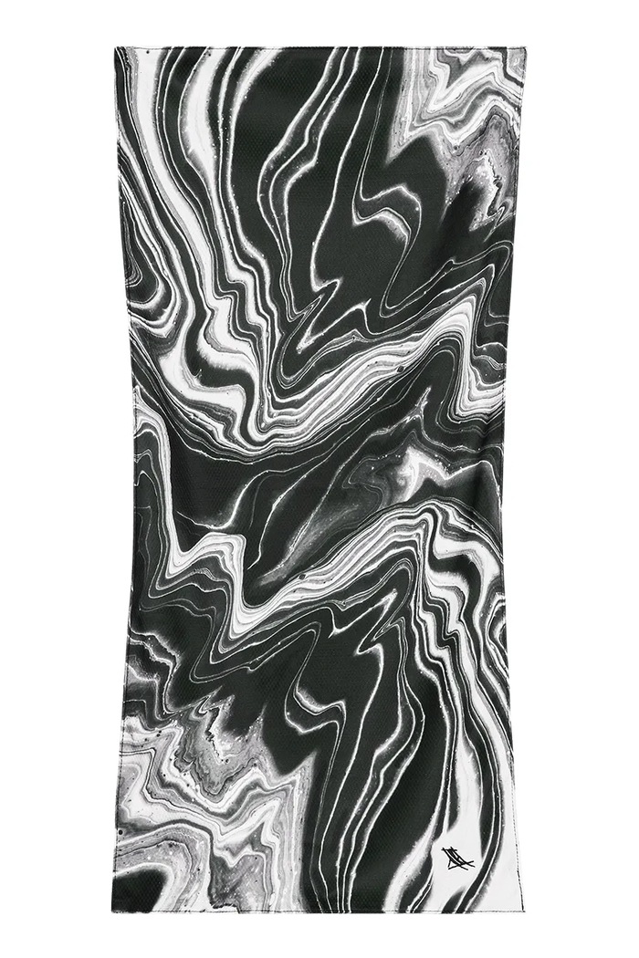 Dock & Bay hűsítő törülköző Space Odd 69 x 33 cm fekete COOL.MAR.BLACK