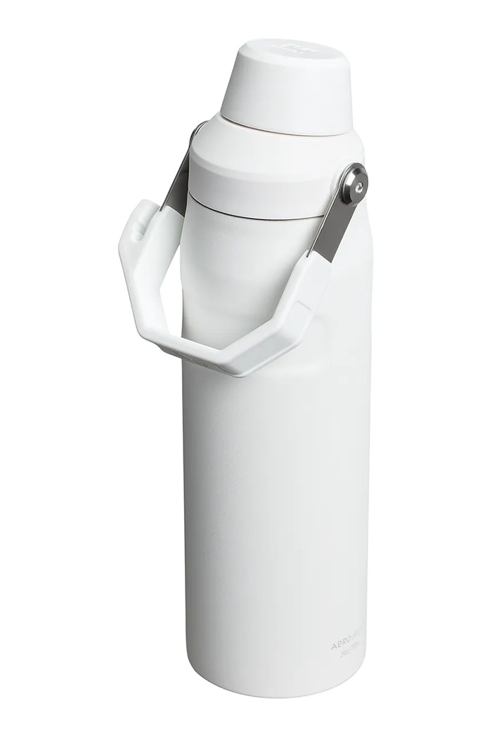 Stanley Termos The IceFlow™ Bottle Fast Flow 0,7 l 10.11287.325 alb AA00