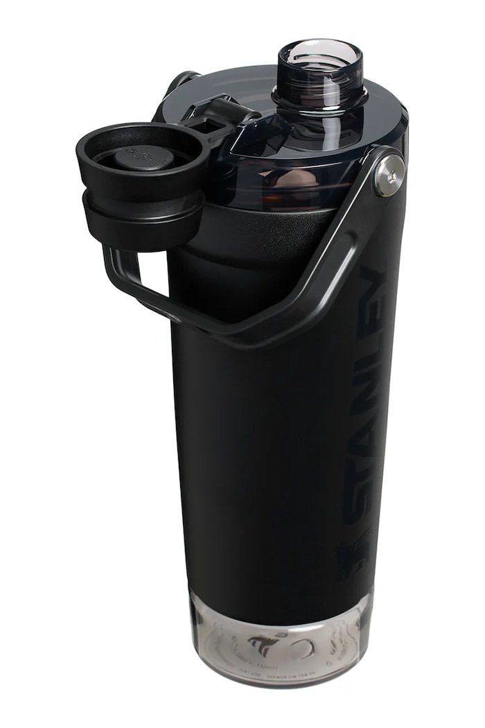 Shaker za koktajle Stanley The Activate Shaker 0,6 L 10.13007.021 črna AA00
