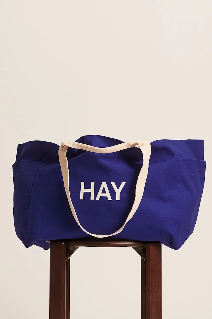 HAY torba od tekstilnog materijala 38 x 53 x 37 cm AE374.A603.AF16 plava AA00