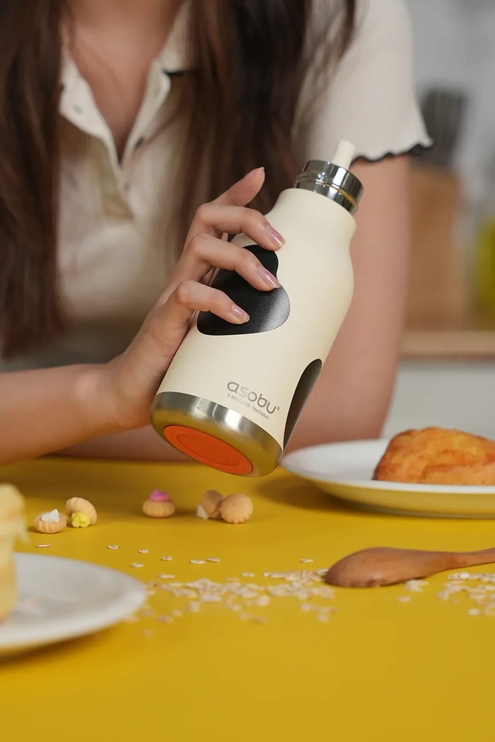 Лайфстайл Asobu Термо бутилка от неръждаема стомана 460 ml SBV44.COW многоцветен