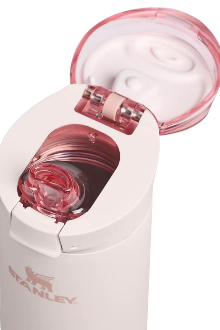 Lifestyle Stanley Butelka termiczna ze stali nierdzewnej Flowstate™ Spring Bottle 0.59L 10.21048.0267 różowy