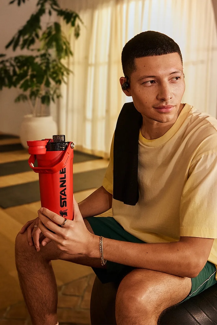 Shaker do koktajli ze stali nierdzewnej Vitalize™ Shaker 0.59L Stanley 10.13007.0121 czerwony